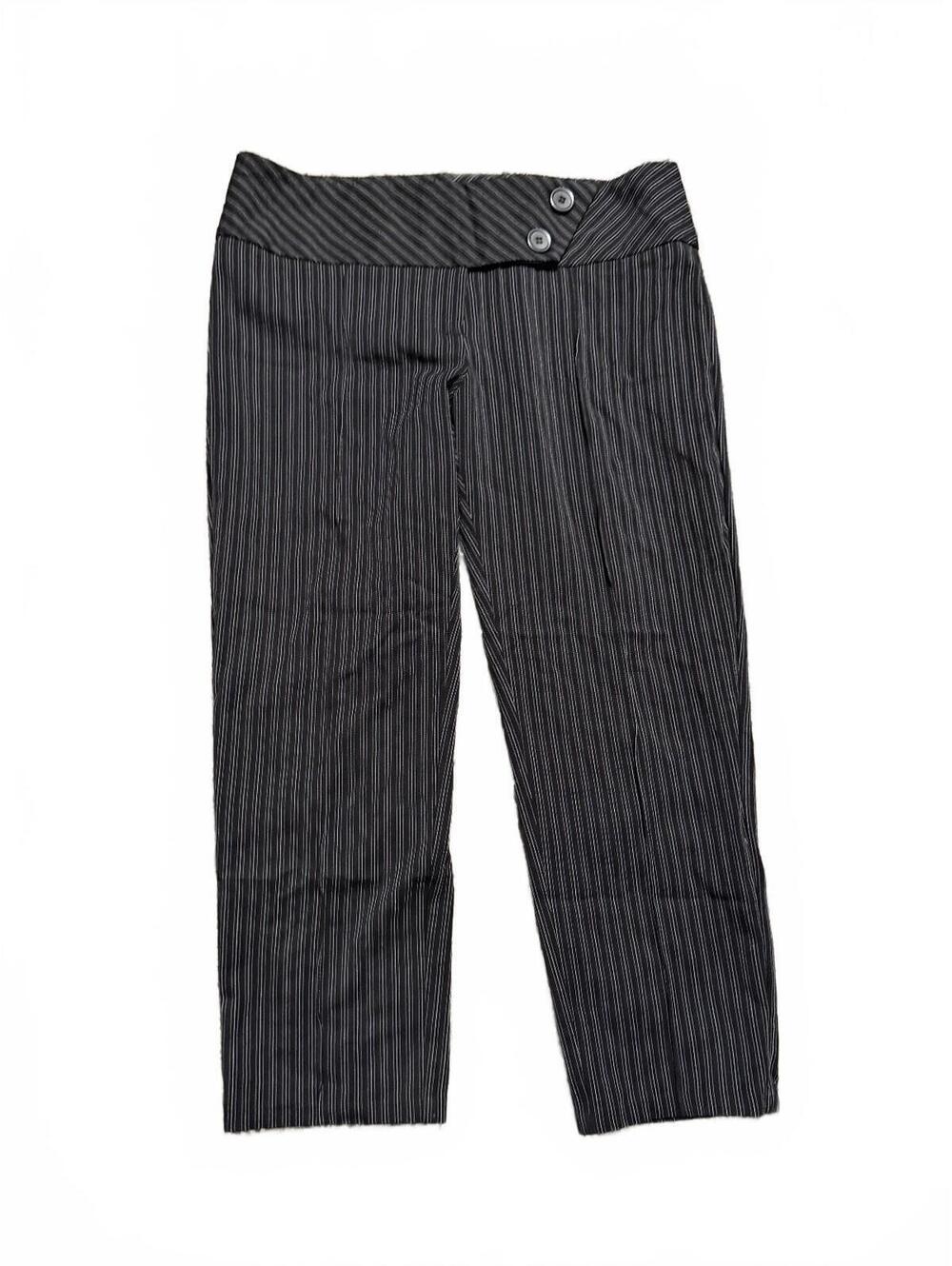 Y2k Vintage Low Rise BB Black Pin Stripe Capris With Chunky Buttons Size 9